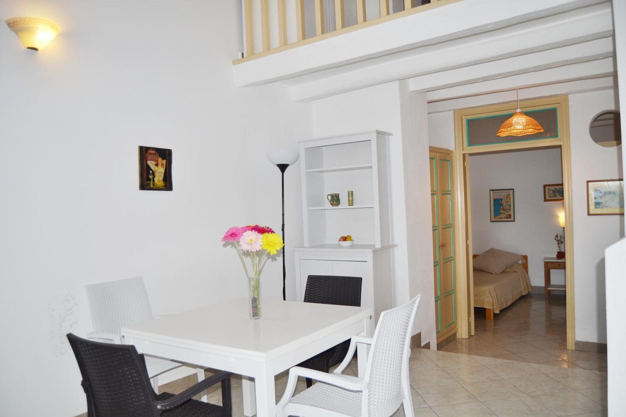 Hotel Ossidiana Stromboli Center Bilik gambar